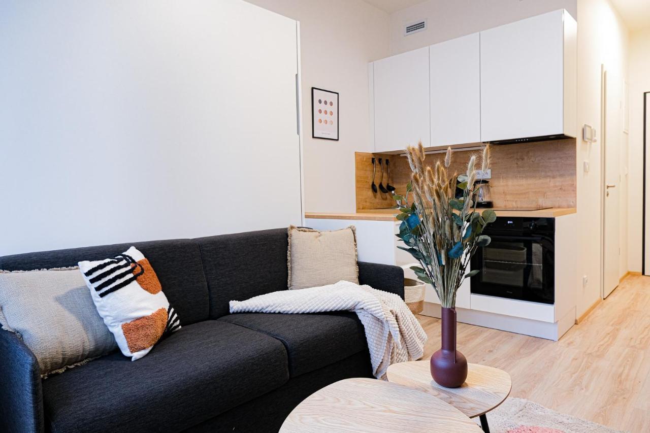 Mymozart Apartments Prague By Rentero Property Esterno foto